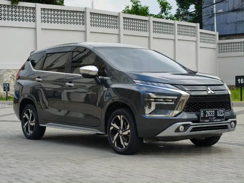 Mitsubishi Xpander 1.5 Ultimate AT Low KM Mulus Terawat Siap Pakai