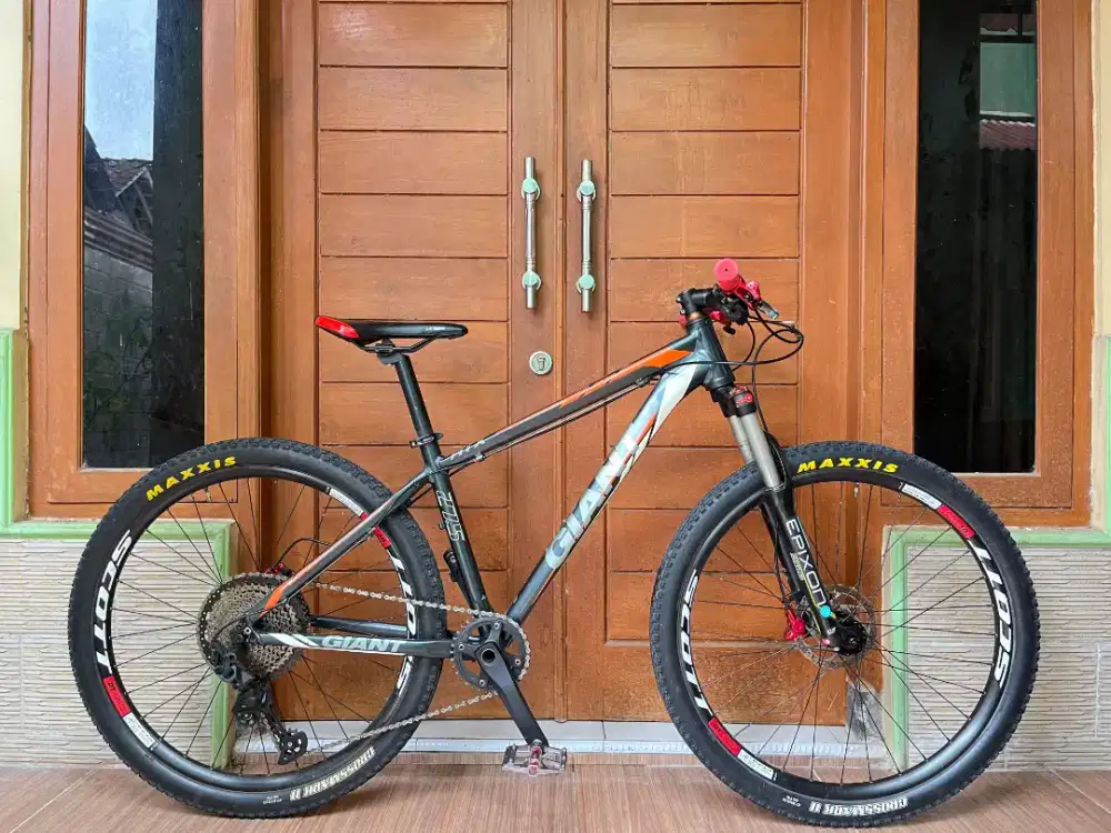 Sepeda Giant ATX