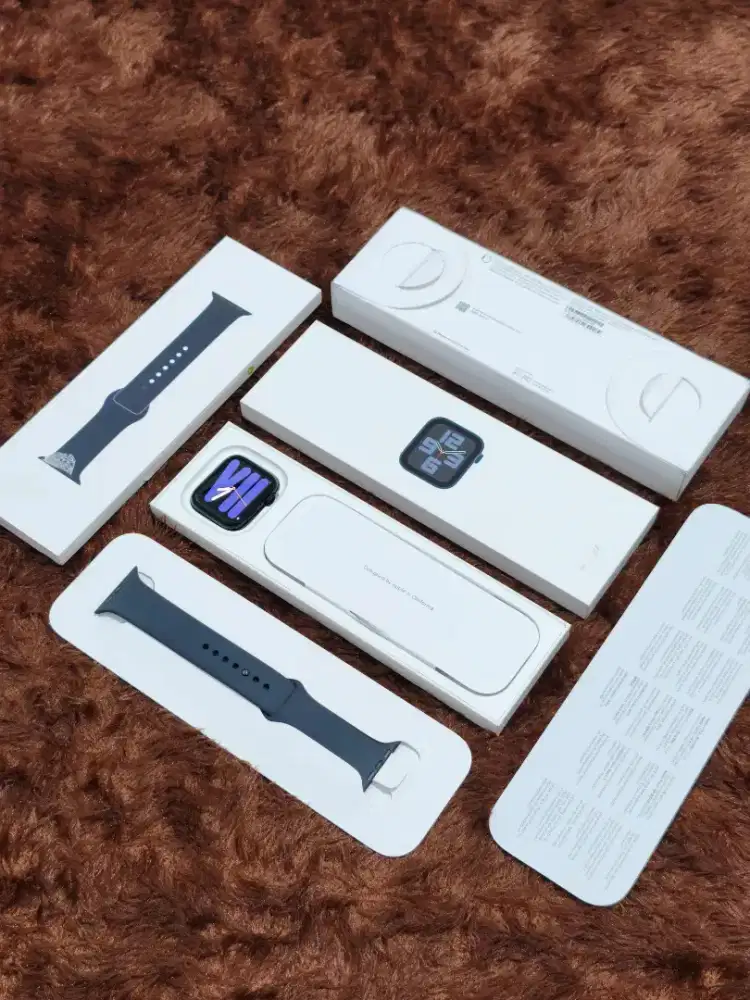 Apple Watch SE 2 44mm Like New Garansi 8 Agustus 2026 - Midnight