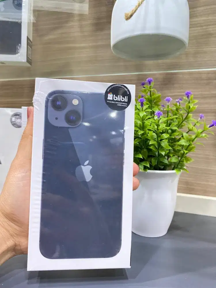 iPhone 13 128GB Midnight New