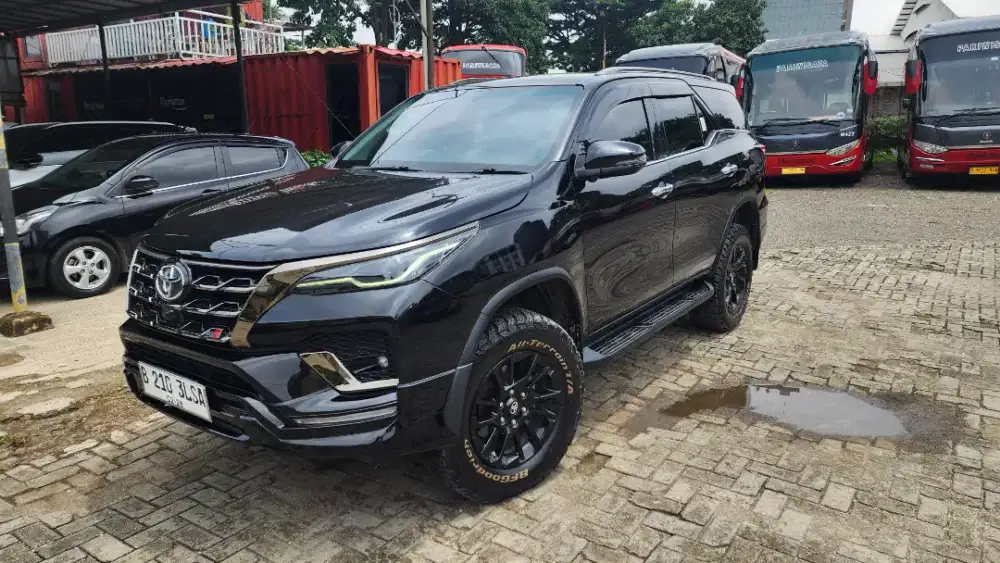Fortuner 4x4 Tetradrive 2.8 GR Sport 2023 [MINT CONDITION]