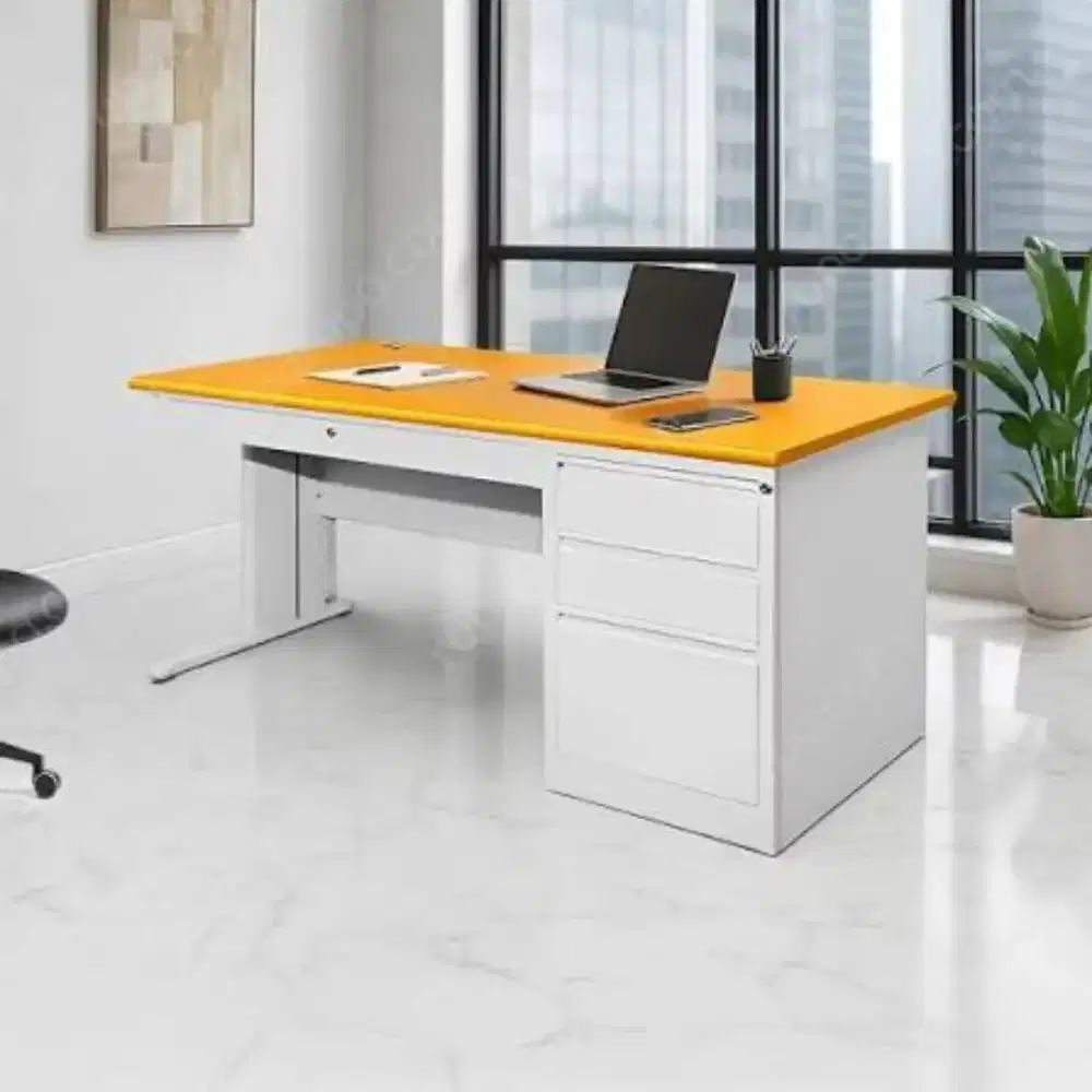 Meja kerja minimalis hpl