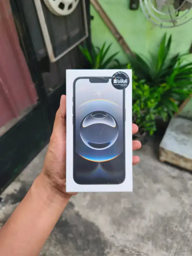 iPhone 16e 128GB Baru