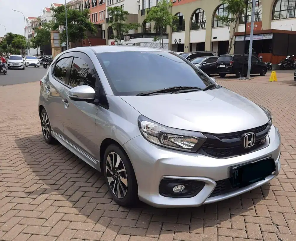 Brio RS A/T 2022//21 Abu Abu