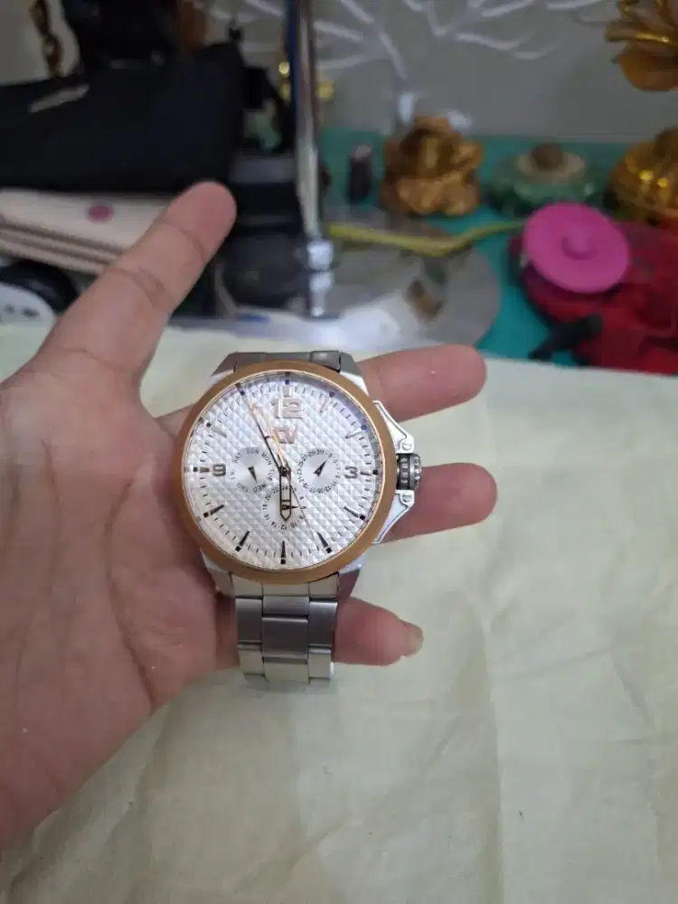 Jam tangan branded 
Christ verra jam tangan 
Fashion 5 ATM water 
Resi