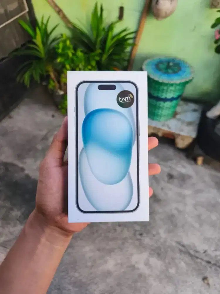 iPhone 15 128GB Baru