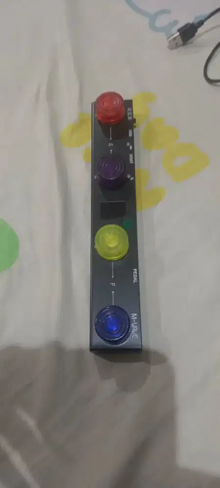 EFEK GITAR DAN BASS MVAVE CHOCOLATE