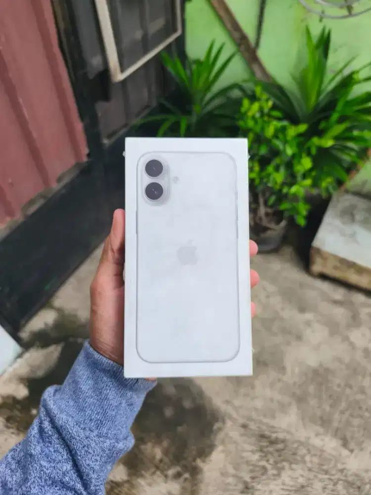 iPhone 16 Plus 128 Baru