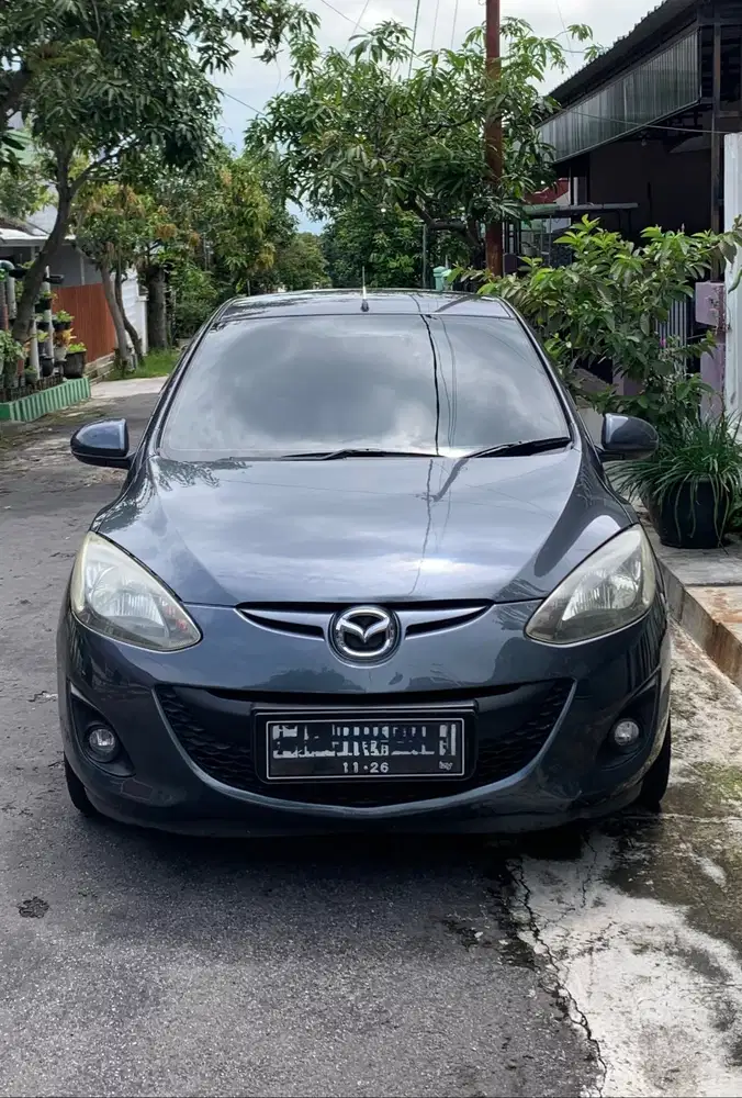 Mazda 2 Matic 2011