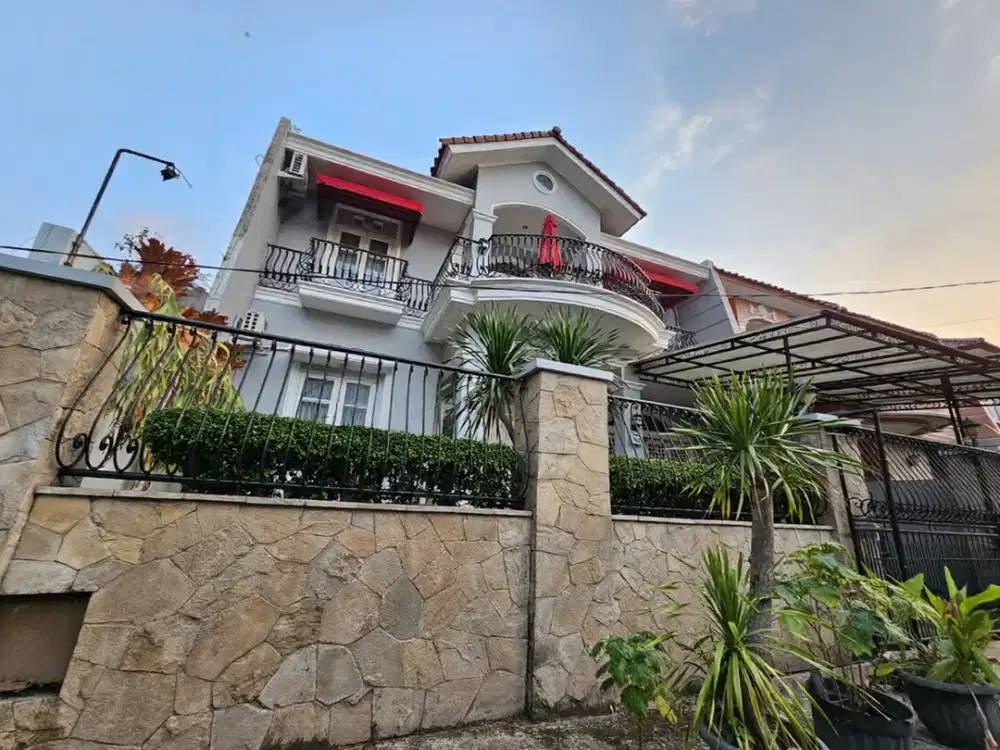 Djual Cepat Rumah Cantik Siap Huni di Cinere