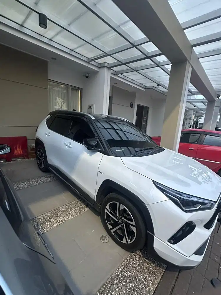 YARIS CROSS HYBRID 2024