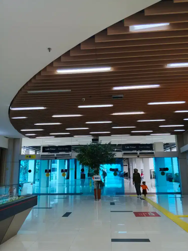 Freelance Weekend & Libur Nasional.