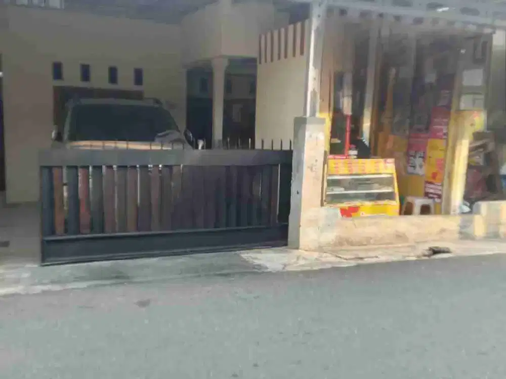 Di Jual Rumah Tua Jl. Abuserin, Gandaria, Jakarta Selatan