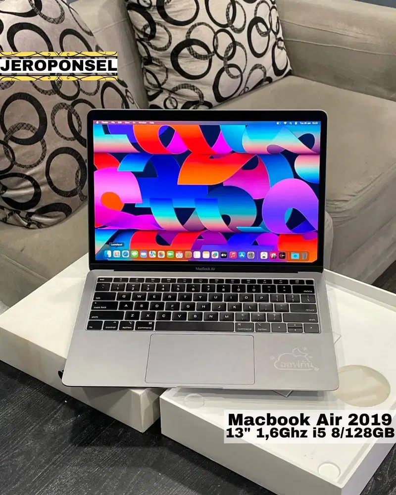 MACBOOK AIR 2019 13” i5 8/128GB GRAY MULUS FULL SET ORIGINAL