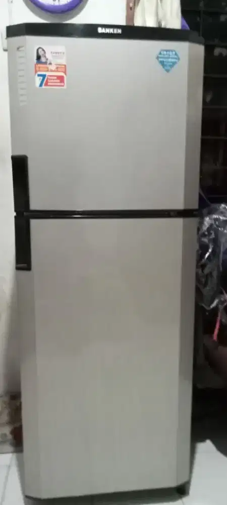 Jual kulkas sanken 2pintu bagus dingin hrg1,2jt
