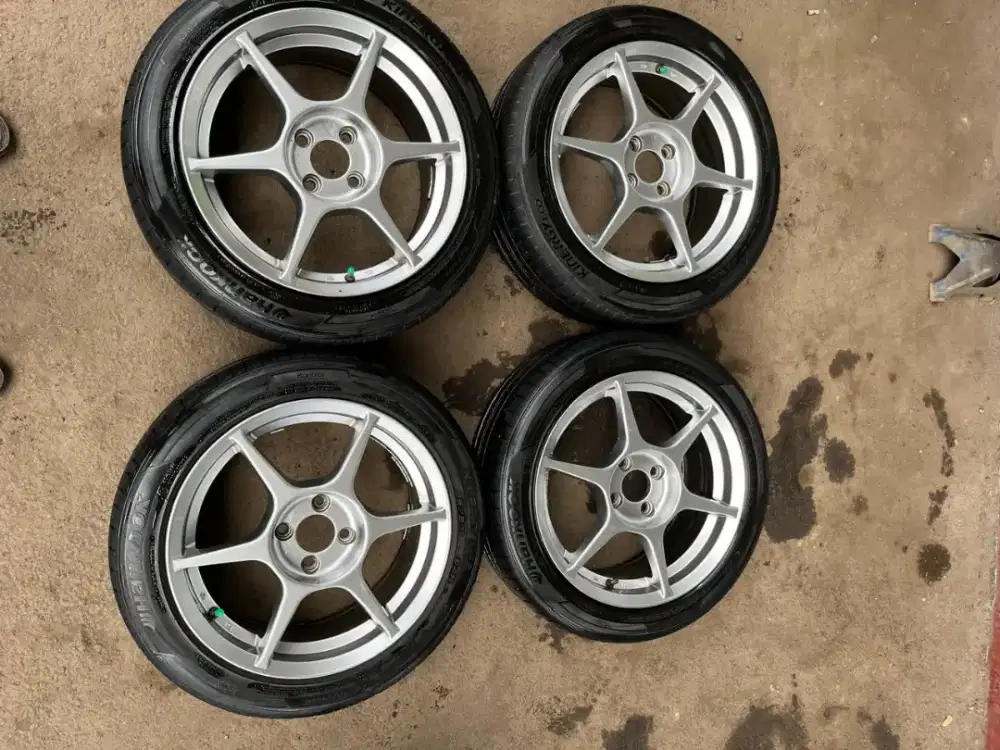 Buddy club P1 racing ring 16x7 pcd 4x100 ET 40 ban Hankook 195/50 R16