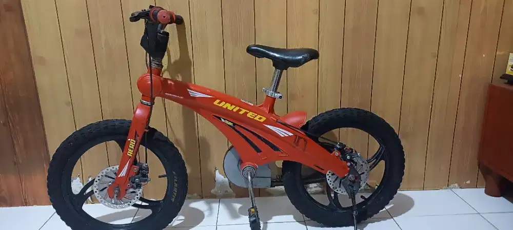 Jual Sepeda United Aero 16