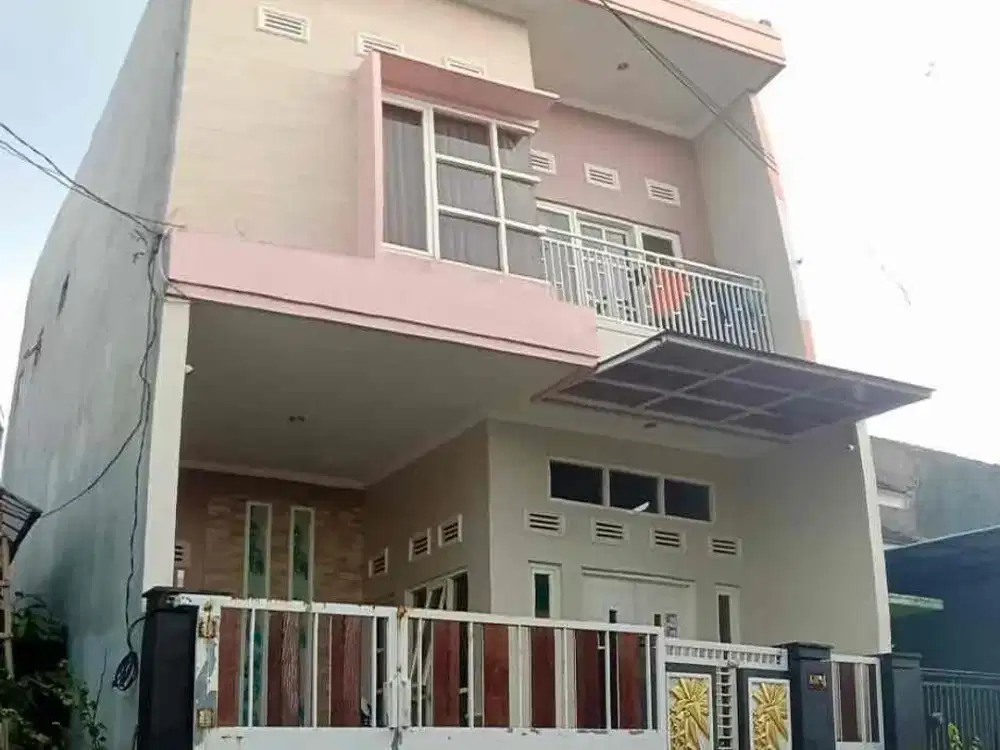 Rumah 2 lantai lokasi joyo agung area Merjosari Malang