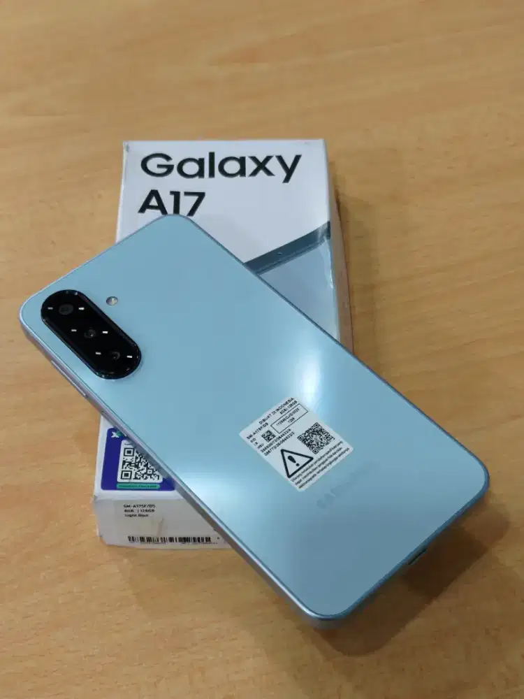 Samsung a17 4g 8/128 gb