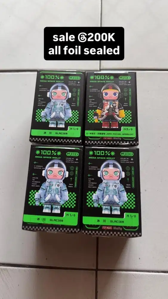 wts jual pop mart space molly glacier , jean michel basquiat