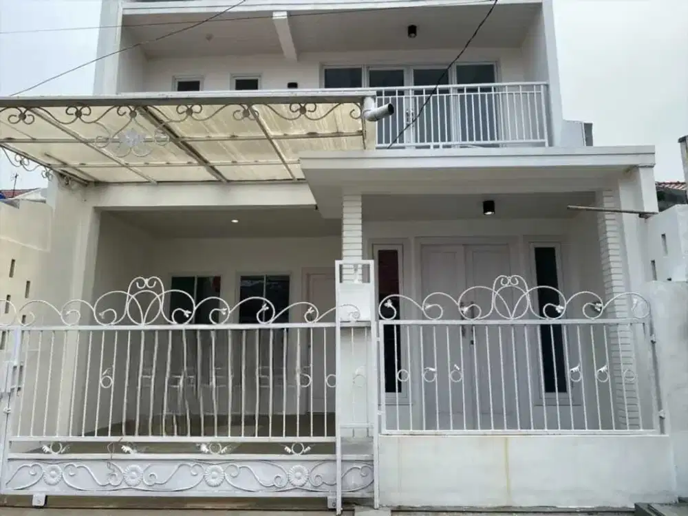 Rumah Cantik Mepet Summarecon di Tytyan Kencana Bekasi