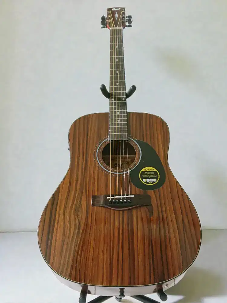 Gitar akustik elektrik cort