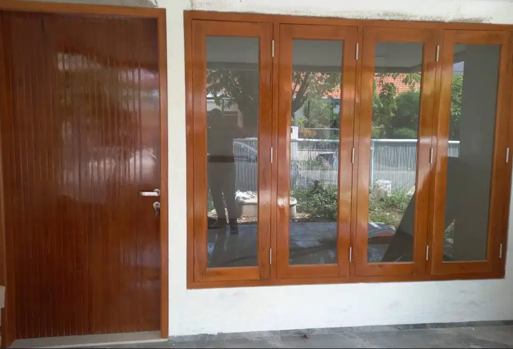 DISEWAKAN RUMAH SIAP HUNI, BEBAS BANJIR, BARU RENOVASI