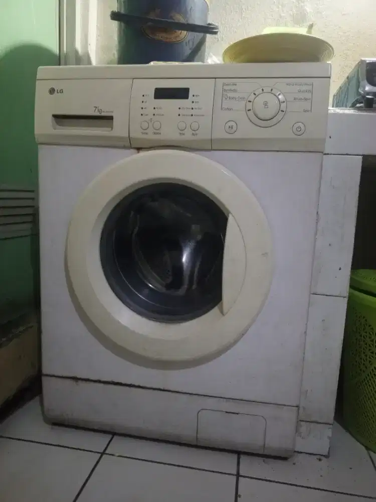 Mesin cuci LG 7KG