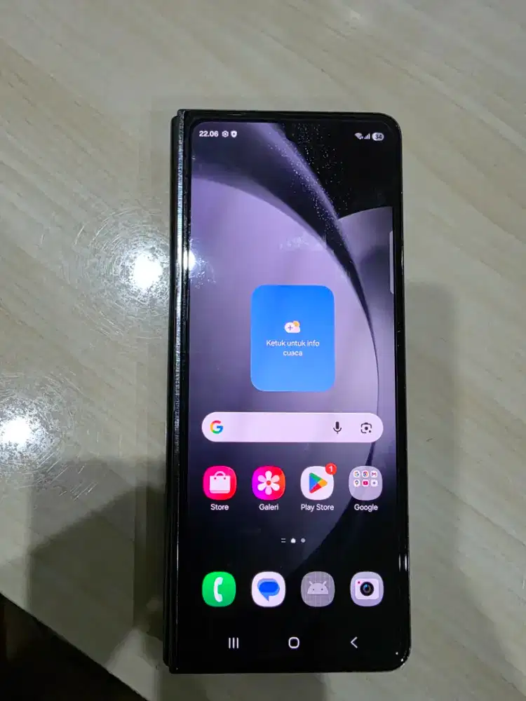 Samsung fold 5 black minus