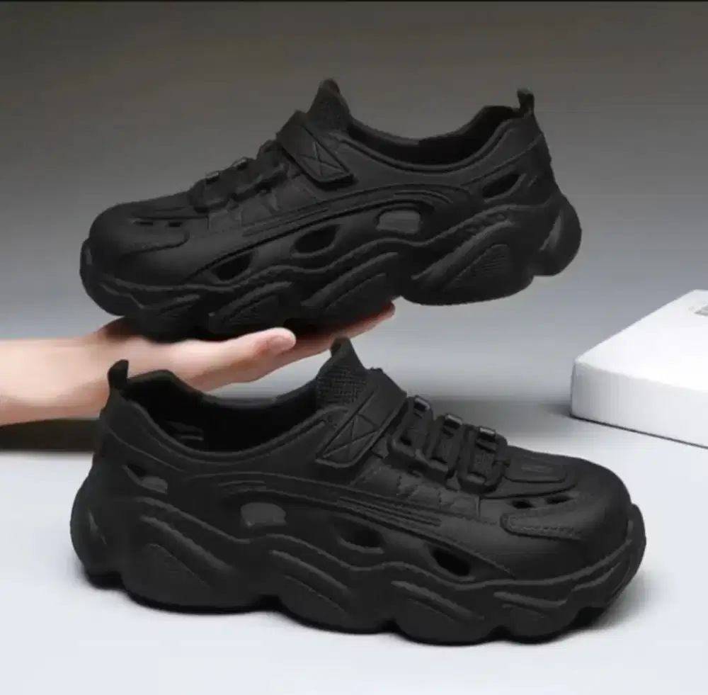 Sandal Memancing Pria