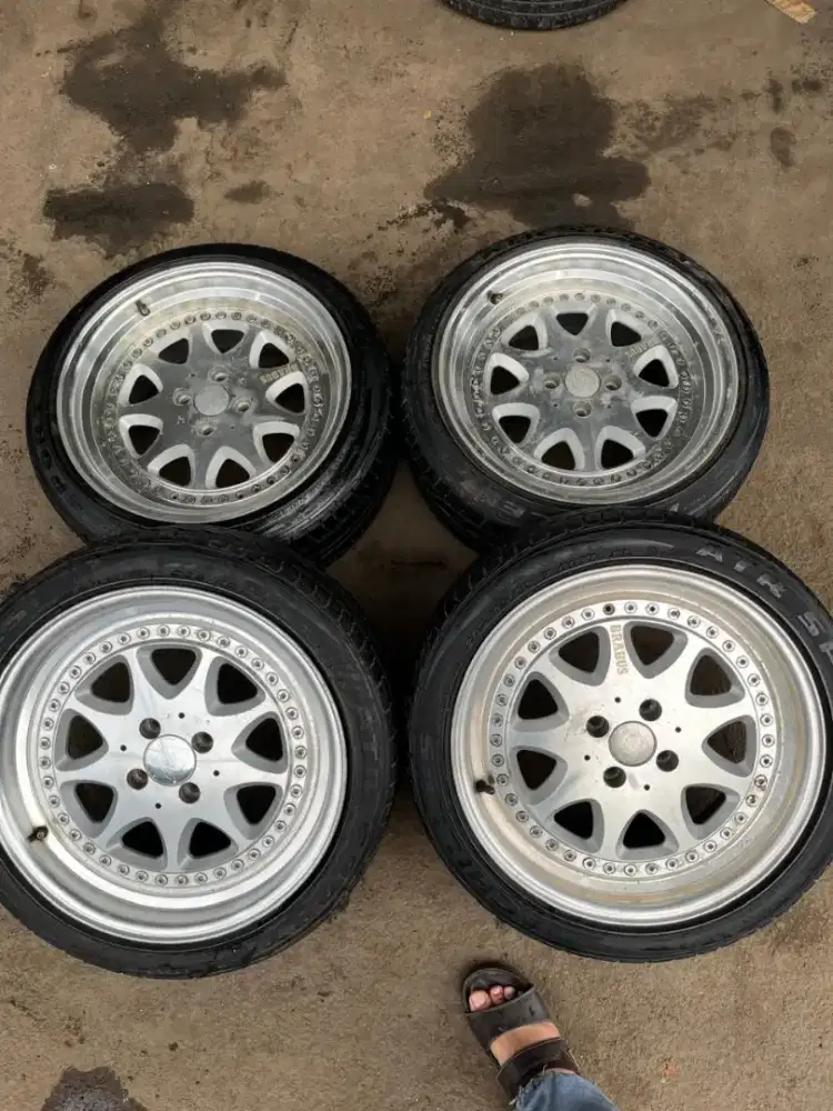 Velg brabus ring 17x7,5-8,5 pcd 4x100 ban 205/45 r17