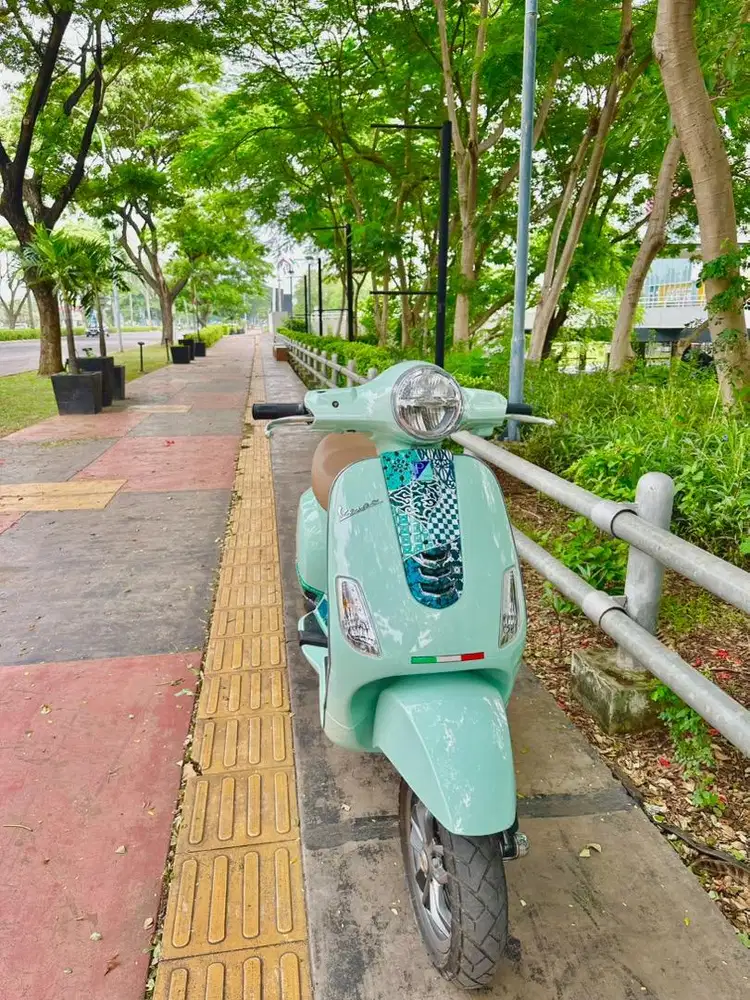 Vespa Lx 125 Iget Batik Limited Edition