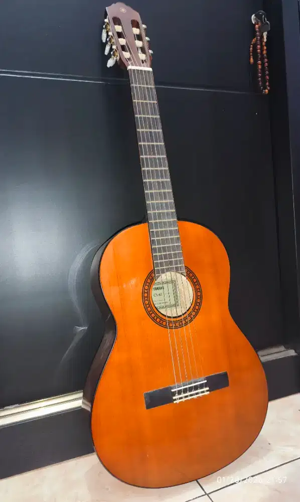 Gitar Yamaha CS40