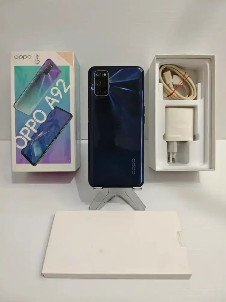 Oppo A92 4G 6/128 Gb Mulus 97% Fullset Garansi Ex Resmi bisa TT/BT