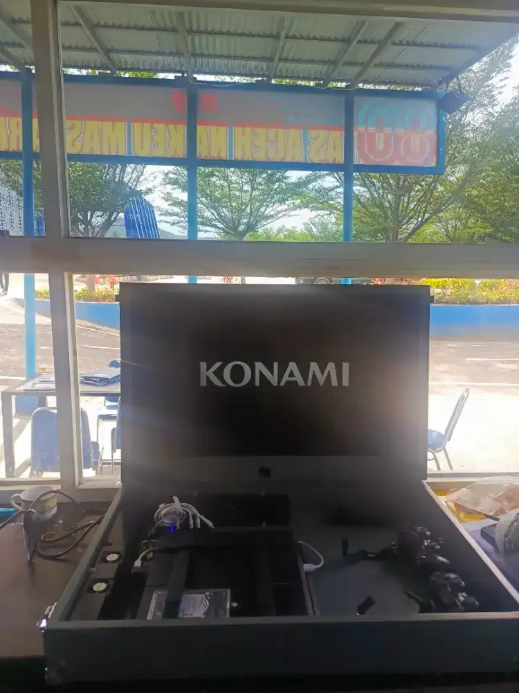 Di jual 1 unit playbox 32 inch 1,5tb