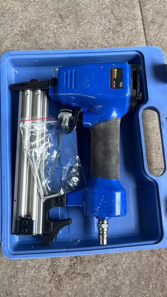 Mollar mesin air nailer