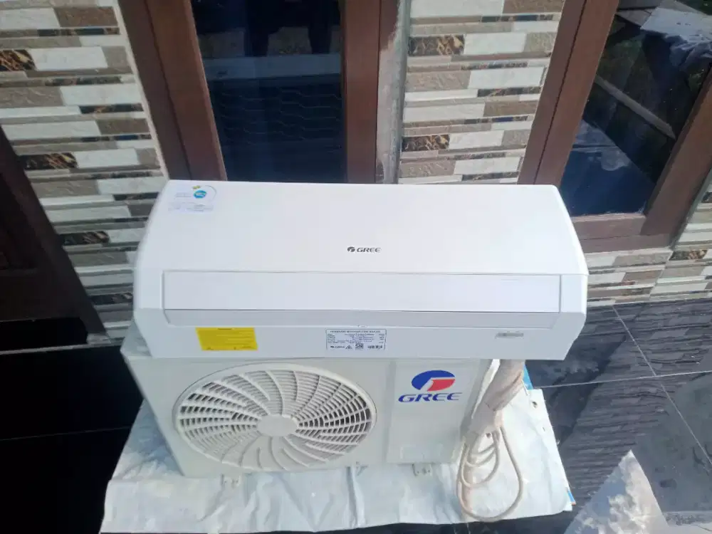 Dijual AC Gree 1 pk low Watt.