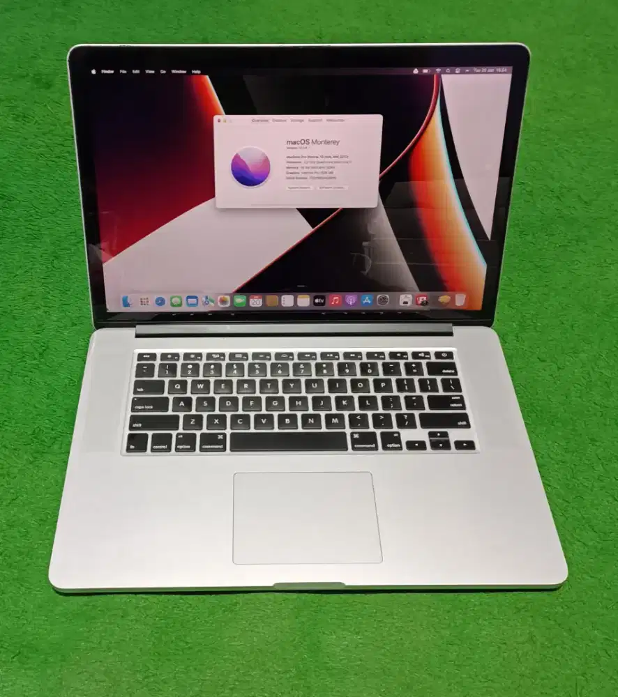 Apple MacBook Pro 2015 15inch i7 16/256 Silver Murah