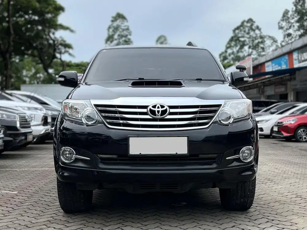 TERMURAH TOYOTA FORTUNER G VNT AT 2014 HITAM