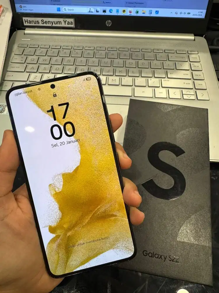 Samsung S22 Black 8/128