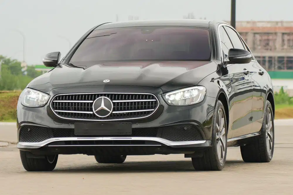 Panoramic! Mercedes Benz E200 Avantgarde 2023 Warranty! C300 520i 320i