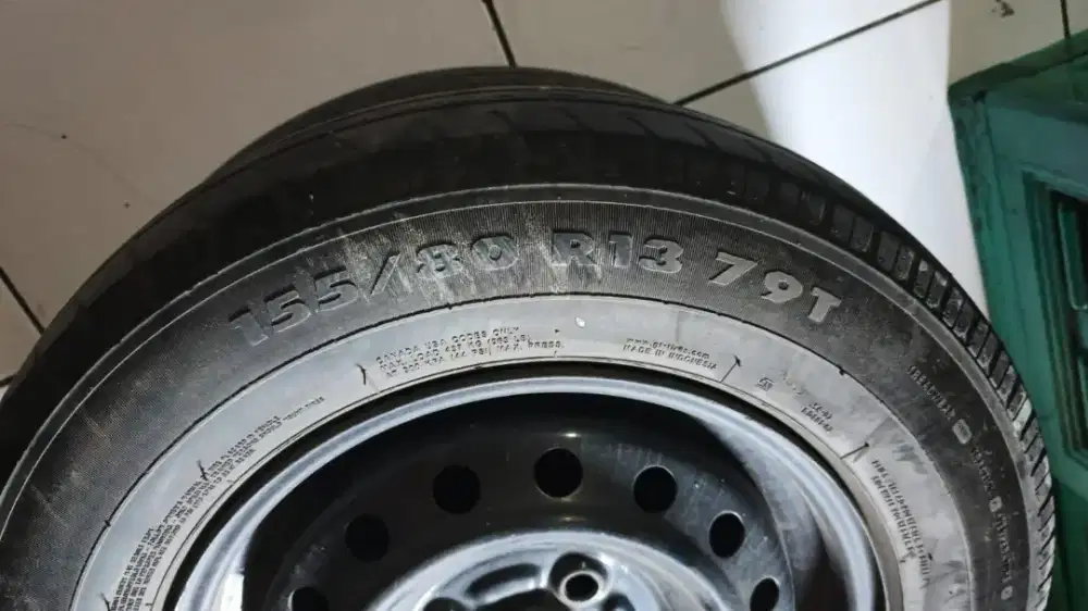 Velg + Ban Standar Daihatsu Ayla
