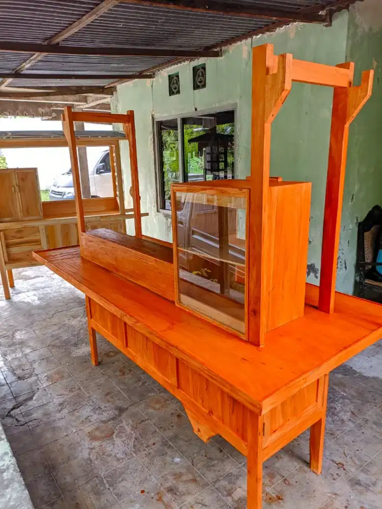 Gerobak pecel lele, gerobak angkringan, gerobak bubur ayam, dll