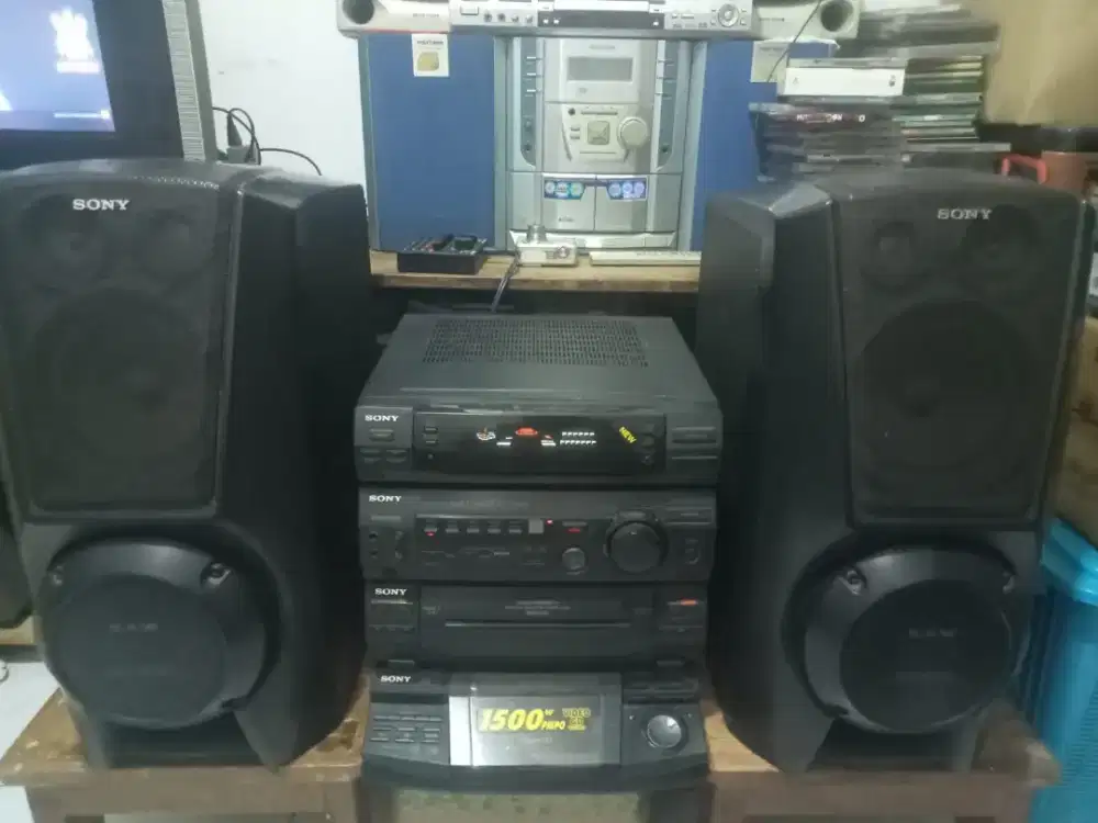 Big monster SONY LBT-V8800AV