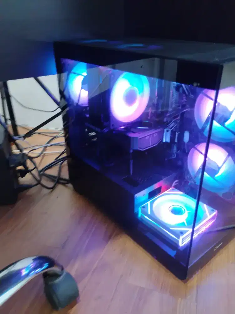 PC - RYZEN 5 7500F | RTX 5060 Ti 16GB