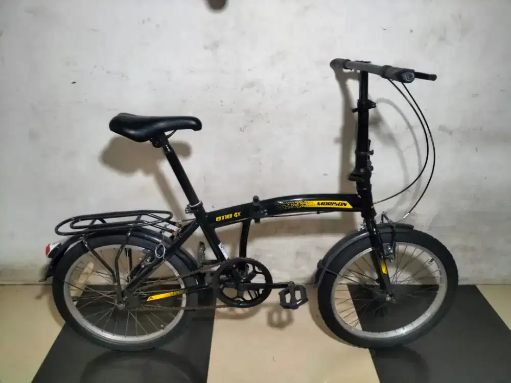 Sepeda lipat ukuran 20 normal siap untuk
