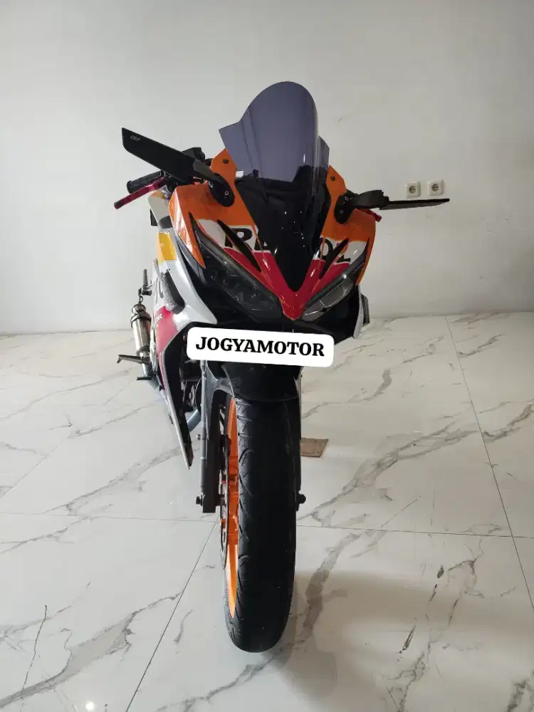 (A) Honda CBR150R Repsol Tahun 2018