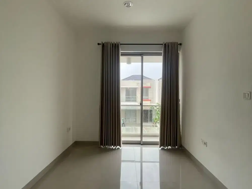 Rumah di PIK2 Cluster Hawaii 6x10 – 2 Lantai, 3 AC & Gordyn – Harga Spesial!