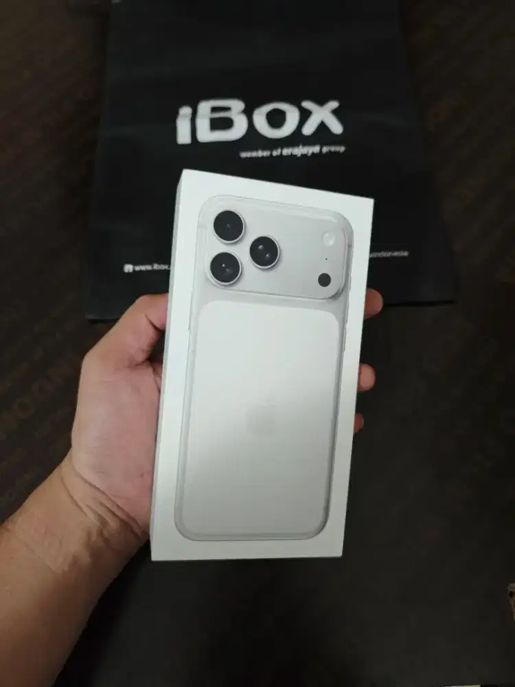 Iphone 17 Pro Max 256gb Silver IBOX Resmi New BNOB baru buka box saja