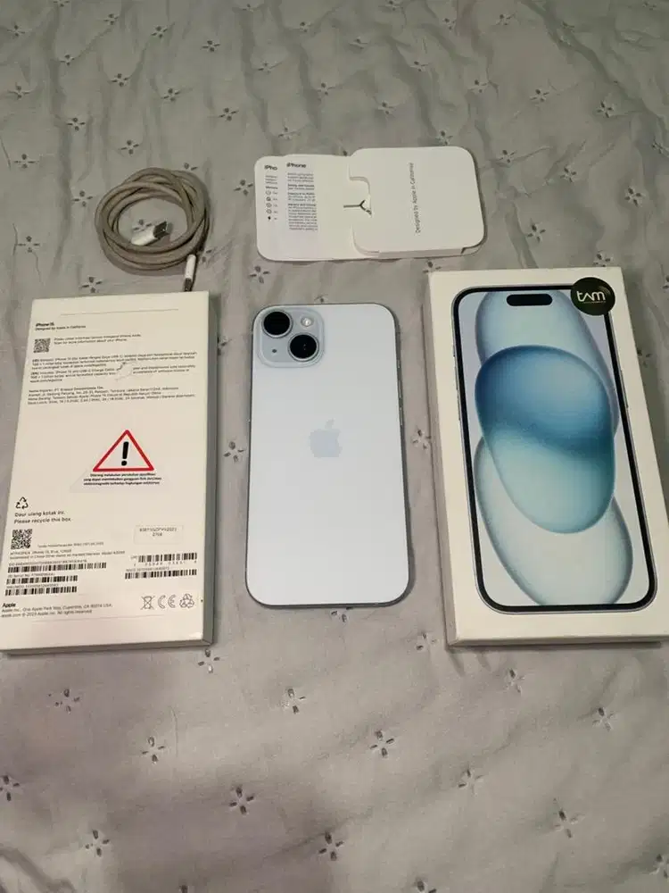 iphone 15 128gb blue resmi ibox like new